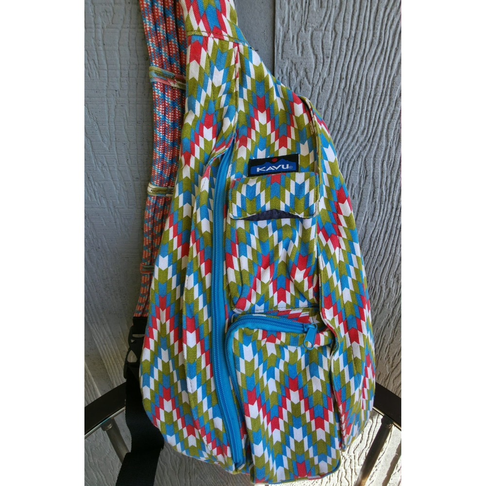 KAVU Rope Bag Garden Tile Canvas Sling Crossbody Backpack Geometric Chevron